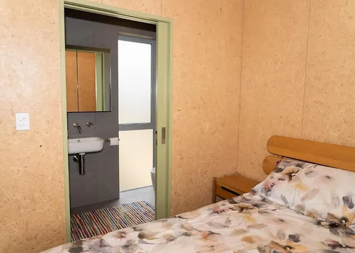 Vakantiehuis Newly Built Unit In Quiet Neighbourhood Wanaka